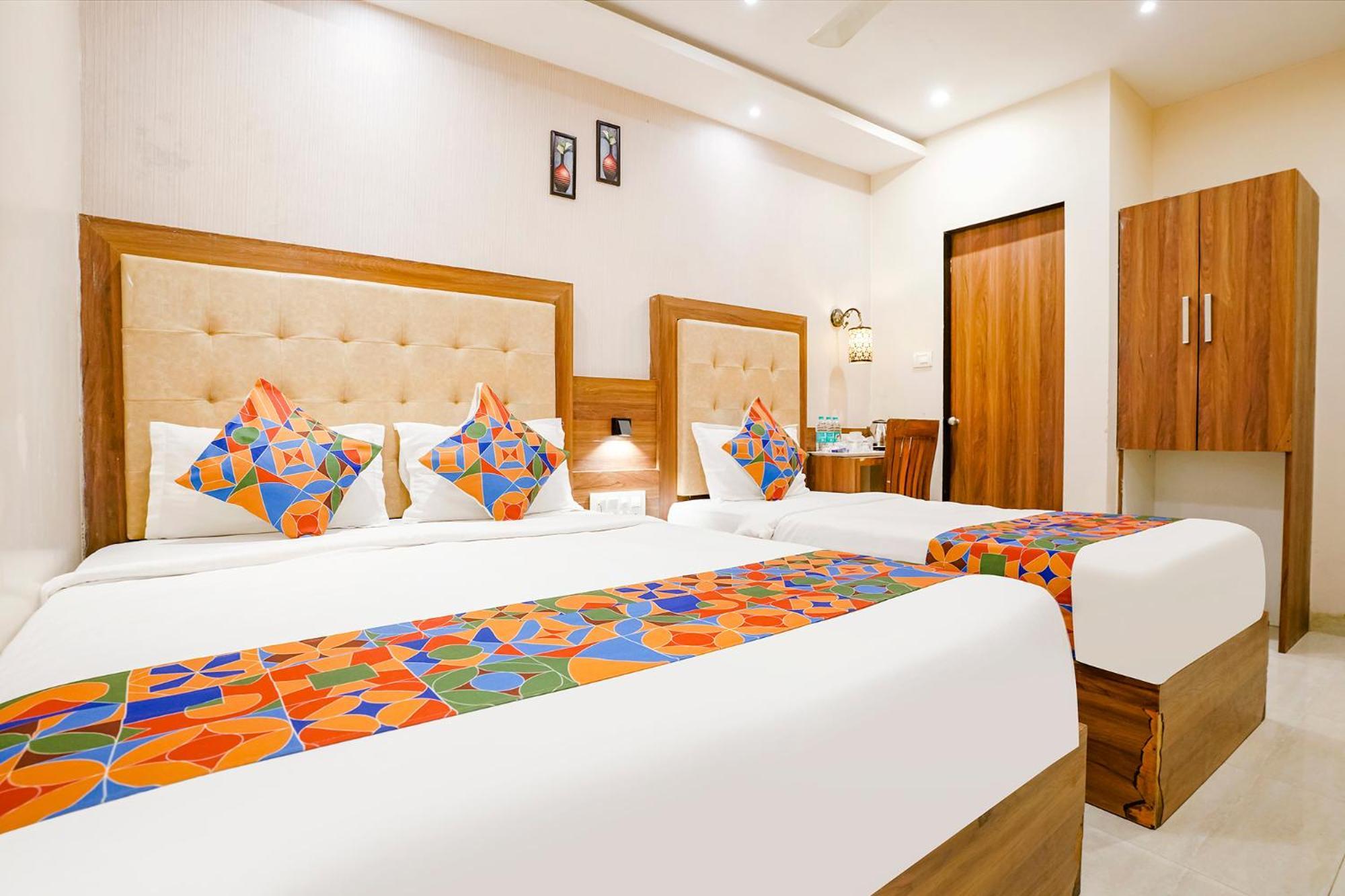 Fabhotel Amber Palace - Nr Fort & Csmt Station Bombaj Zewnętrze zdjęcie