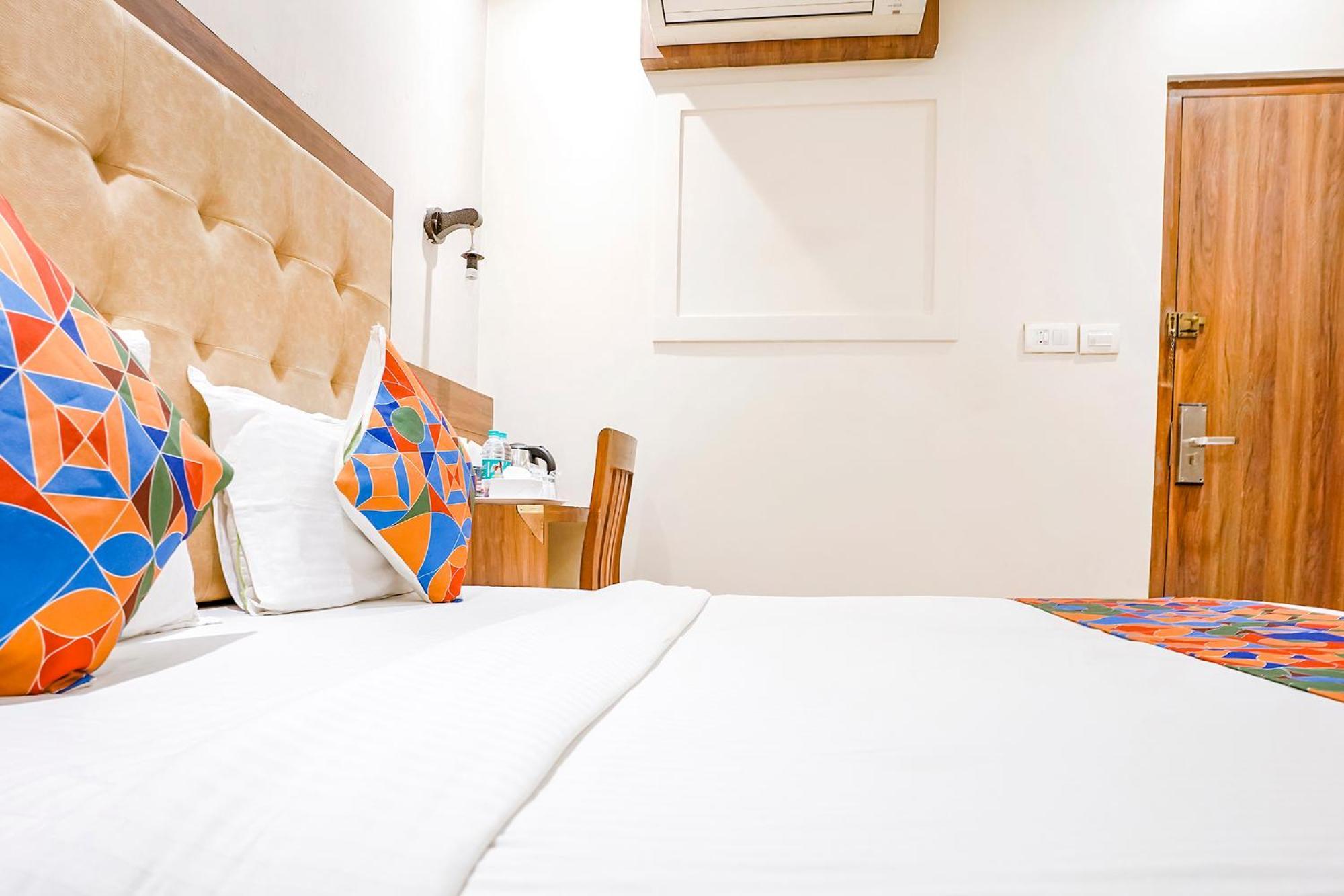 Fabhotel Amber Palace - Nr Fort & Csmt Station Bombaj Zewnętrze zdjęcie